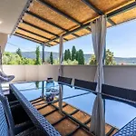 Kuca Matanovic * Cres