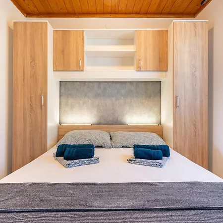 Kuca Matanovic アパート