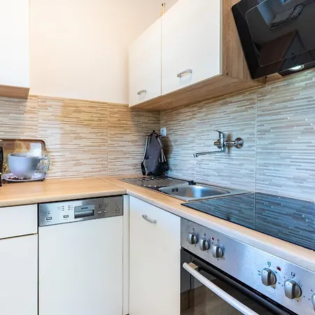 Kuca Matanovic * ツレス