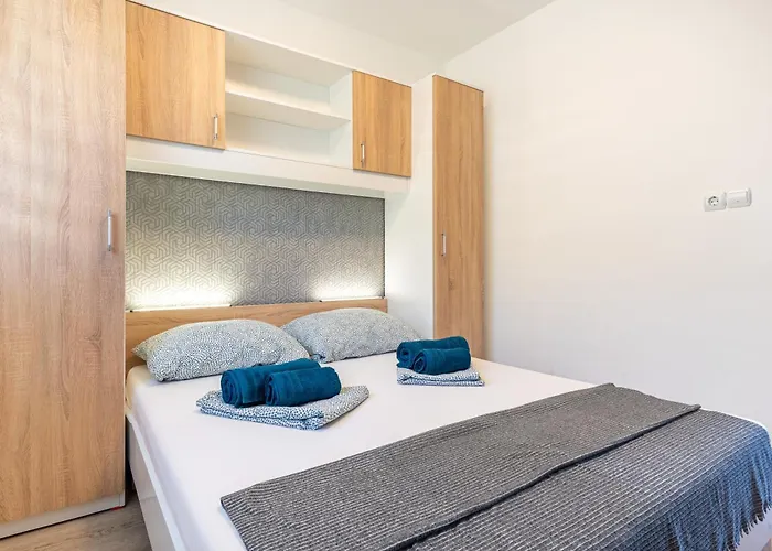 Kuca Matanovic * Cres